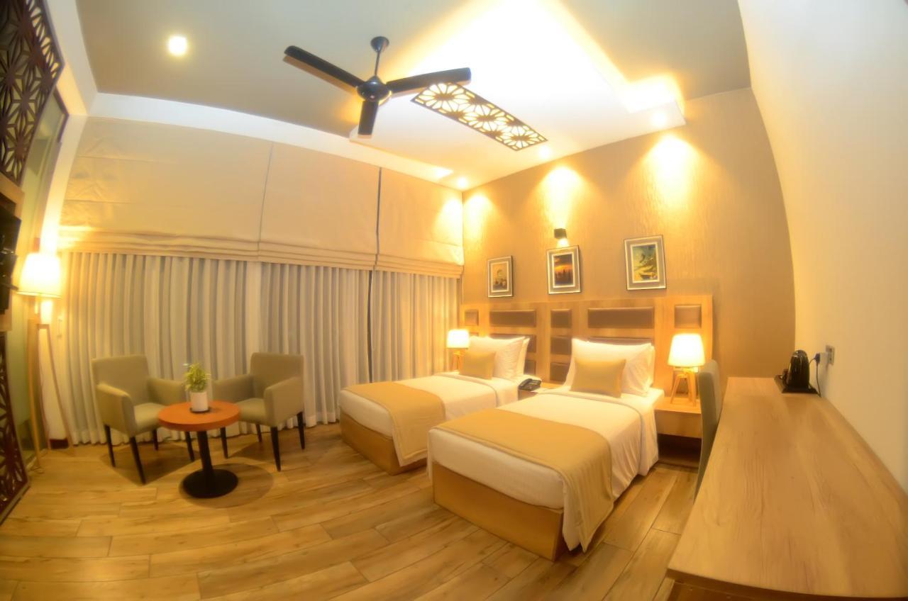 Belmont Boutique Hotel - Free Airport Shuttle Service 니곰보 외부 사진