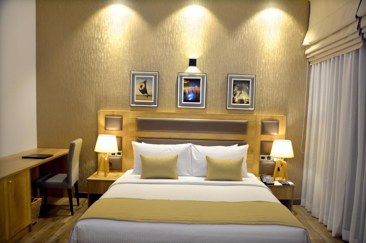 Belmont Boutique Hotel - Free Airport Shuttle Service 니곰보 외부 사진